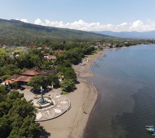 Lovina Beach